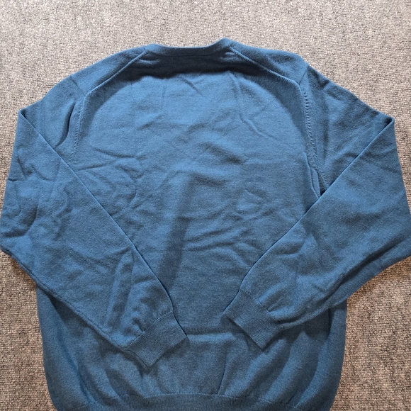 Brooks Brothers Blue V-Neck Sweater - Picture 6 of 6